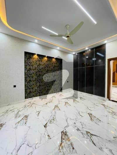 Prime Location Near Park 1 Kanal Designer House For Sale Phase 7 Y Block Dha Lahore