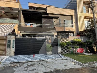 10 Marla double story owner build slightly use house available for sale