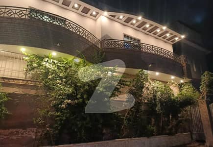 گلشنِ بختاور فیز 1 حیدر آباد میں 9 مرلہ مکان 4.25 کروڑ میں برائے فروخت۔