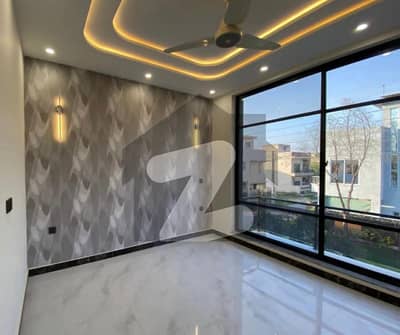 ایڈن سٹی ایڈن,لاہور میں 2 کمروں کا 1 کنال بالائی پورشن 85.0 ہزار میں کرایہ پر دستیاب ہے۔