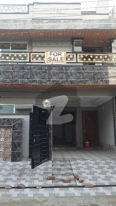 جوبلی ٹاؤن لاہور میں 5 کمروں کا 5 مرلہ مکان 2.1 کروڑ میں برائے فروخت۔