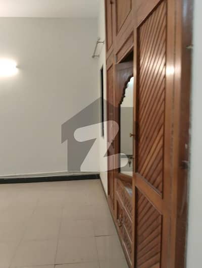 Ground Floor 2 Rooms Only Female Working For Ren