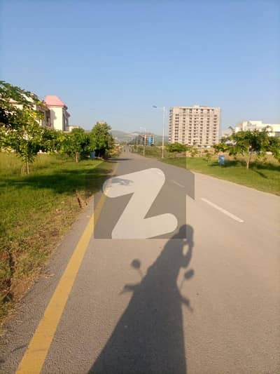 30x60 Prime Location Plot Very Ideal For Construction and Investment