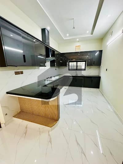 ایڈن بولیوارڈ ہاؤسنگ سکیم کالج روڈ,لاہور میں 3 کمروں کا 5 مرلہ مکان 1.77 کروڑ میں برائے فروخت۔