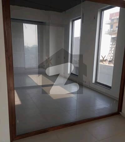 Gulberg Office For rent Sized 9000 Square Feet