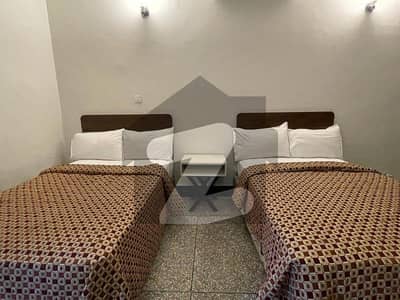 ایف ۔ 8 اسلام آباد میں 9 کمروں کا 1 کنال مکان 9.5 لاکھ میں کرایہ پر دستیاب ہے۔