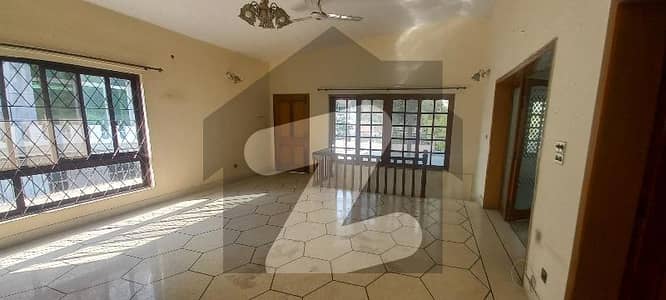 F-10 FULL HOUSE 5 BED ATTACHE BATH