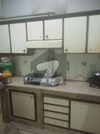 نارتھ کراچی - سیکٹر 7ڈی-2 نارتھ کراچی,کراچی میں 2 کمروں کا 5 مرلہ مکان 34.0 ہزار میں کرایہ پر دستیاب ہے۔