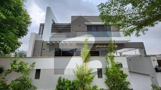 Precinct 4, 500s yds Ultra Lavish Villa for Sale at Most Prime Location of Btk | A++ Construction Brand New