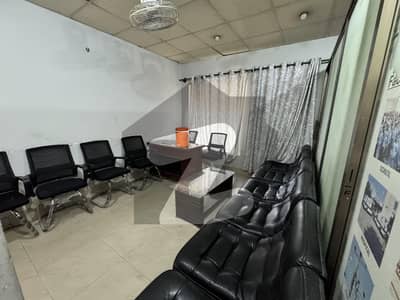 چاندنی چوک راولپنڈی میں 2 مرلہ دفتر 35.0 ہزار میں کرایہ پر دستیاب ہے۔