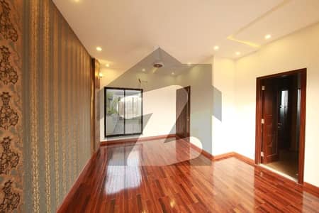 ڈی ایچ اے 11 رہبر فیز 1 ڈی ایچ اے 11 رہبر,لاہور میں 4 کمروں کا 8 مرلہ مکان 1.4 لاکھ میں کرایہ پر دستیاب ہے۔