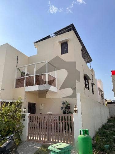 نیا ناظم آباد ۔ بلاک ڈی نیا ناظم آباد,کراچی میں 5 کمروں کا 10 مرلہ مکان 6.5 کروڑ میں برائے فروخت۔