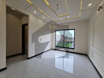 2.75 Marla Modern House For Sale In Eden Executive Canal Road Faisalabad