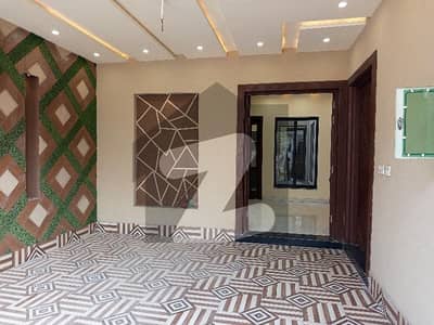 Ideal 5 Marla House Available In Eden Executive, Faisalabad