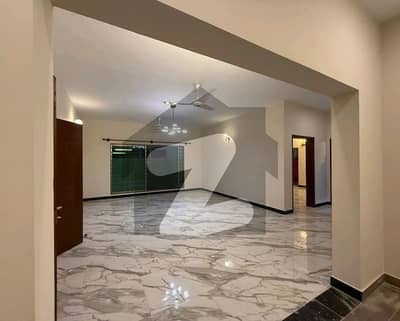 فیڈرل بی ایریا ۔ بلاک 6 فیڈرل بی ایریا,کراچی میں 2 کنال مکان 16.0 کروڑ میں برائے فروخت۔