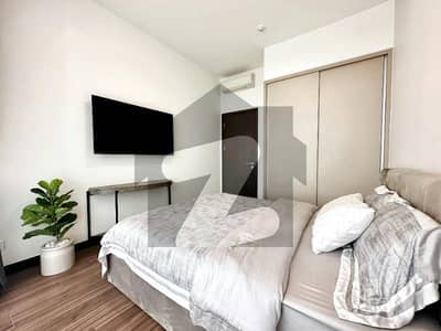 Modern Luxury Apartment with Lake City Prime Views