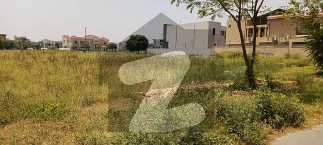 ڈی ایچ اے فیز9 پریزم - بلاک جی ڈی ایچ اے فیز9 پریزم,ڈی ایچ اے ڈیفینس,لاہور میں 1 کنال رہائشی پلاٹ 2.6 کروڑ میں برائے فروخت۔