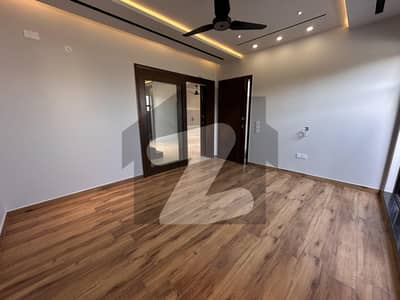 7 Marla Beautiful House Available For Sale In Devine Enclave