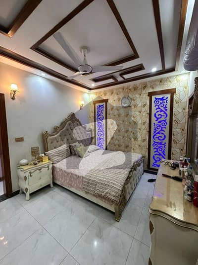 بحریہ ٹاؤن - شیرشاہ بلاک بحریہ ٹاؤن ۔ سیکٹر ایف,بحریہ ٹاؤن,لاہور میں 3 کمروں کا 5 مرلہ مکان 2.5 کروڑ میں برائے فروخت۔