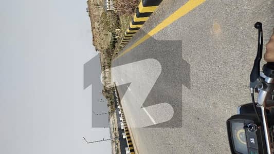 DHA valley 8 Marla possession able plot