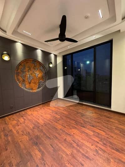 فارمانئیٹس ہاؤسنگ سکیم ۔ بلاک این فارمانئیٹس ہاؤسنگ سکیم,لاہور میں 3 کمروں کا 3 مرلہ مکان 50.0 ہزار میں کرایہ پر دستیاب ہے۔