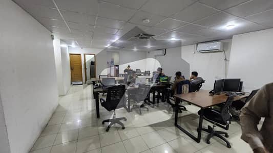 1705 Sq Ft OFFICE In VIP Building Of Main Shahrah E Faisal 24/7 Building