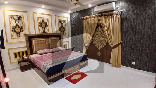 Luxury & Spacious 1-Kanal Bungalow with Modern Layout 5 Master Beds, Wide TV Lounge, 2 Kitchens, Heart-Touching Surroundings, Easy Deal With Buttar Real Estate
