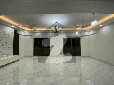 10 MARLA 3 BEDROOM APARTMENT AVAILABLE FOR RENT