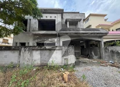 بحریہ انکلیو - سیکٹر اے بحریہ انکلیو,بحریہ ٹاؤن,اسلام آباد میں 5 کمروں کا 12 مرلہ مکان 3.7 کروڑ میں برائے فروخت۔