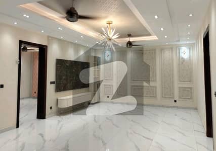 10 Marla House Is Available For Sale