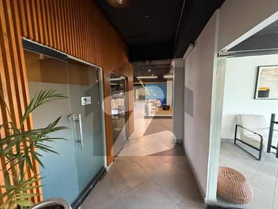 گلبرگ لاہور میں 9 مرلہ دفتر 6.5 لاکھ میں کرایہ پر دستیاب ہے۔