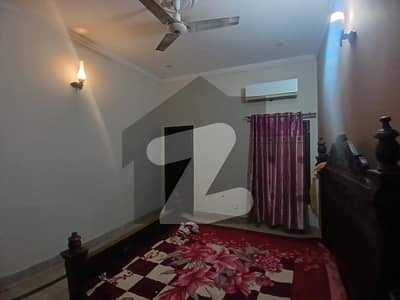 05 MARLA LOWER PORTION WITH GARAGE FOR RENT IN JOHAR TOWN LAHORE