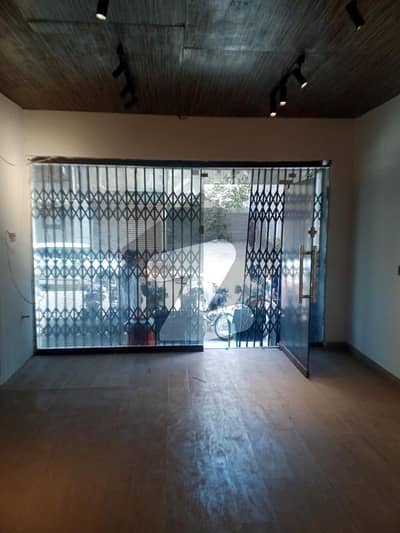 Shop for sale. . . 700sqft shop zamzama lane 3 park side