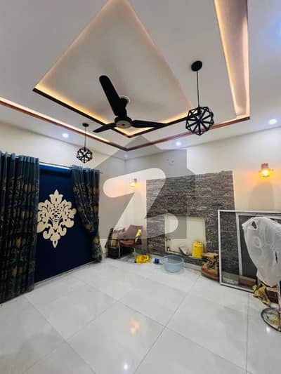 بحریہ ٹاؤن ۔ بلاک سی سی بحریہ ٹاؤن سیکٹرڈی,بحریہ ٹاؤن,لاہور میں 5 کمروں کا 10 مرلہ مکان 3.9 کروڑ میں برائے فروخت۔