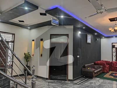 نذیر پارک مین کینال بینک روڈ,لاہور میں 6 کمروں کا 1 کنال مکان 4.6 کروڑ میں برائے فروخت۔