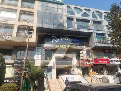 Beverly Centre 1st Floor , 2200 Sq Feet Space Available For Rent