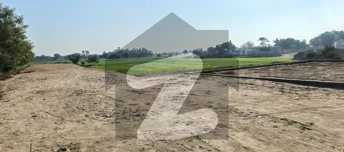 چوک منڈا ۔ رنگ پور روڈ مظفر گڑہ میں 2 کنال کمرشل پلاٹ 3.0 کروڑ میں برائے فروخت۔