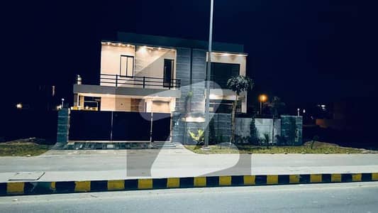 1 KANAL MODERN HOUSE FOR RENT IN DHA PHASE 7