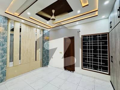 رئیل پام سٹی ایمن آباد موڑ,گوجرانوالہ میں 4 کمروں کا 5 مرلہ مکان 1.55 کروڑ میں برائے فروخت۔