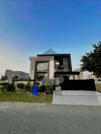 ڈی ایچ اے فیز 7 ڈیفنس (ڈی ایچ اے),لاہور میں 5 کمروں کا 10 مرلہ مکان 4.59 کروڑ میں برائے فروخت۔ ڈی ایچ اے فیز 7 ڈیفنس (ڈی ایچ اے),لاہور میں 5 کمروں کا 10 مرلہ مکان 4.59 کروڑ میں برائے فروخت۔