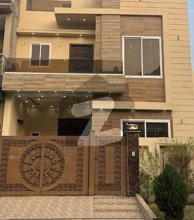 سٹی ہاؤسنگ سوسائٹی گوجرانوالہ میں 4 کمروں کا 5 مرلہ مکان 1.75 کروڑ میں برائے فروخت۔