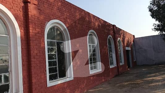 10 Kanal Factory Available For Rent.