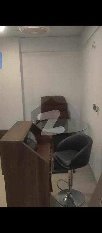 off ice 559 sq fit lift water manted