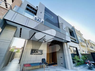 10 Marla Brand New House For Sale in Bahria Town