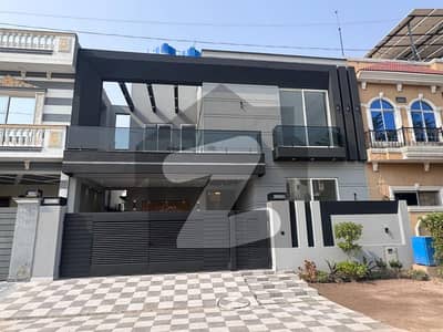 10 Marla Beautiful House For Sale Banker Avenue Cooperative Society Lahore