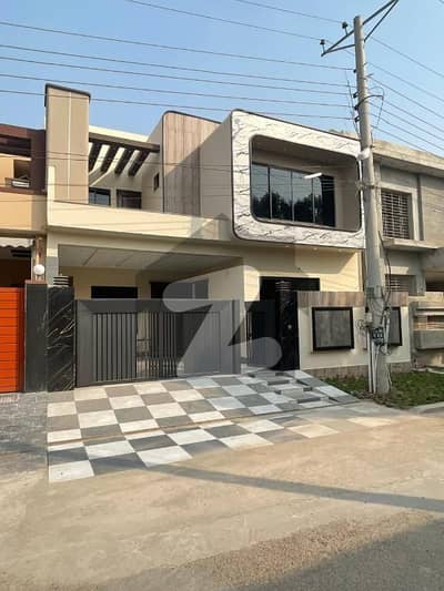 ڈی ایچ اے فیز 2 ڈیفنس (ڈی ایچ اے),لاہور میں 4 کمروں کا 10 مرلہ مکان 1.6 لاکھ میں کرایہ پر دستیاب ہے۔