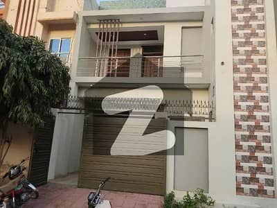 ایم اے جناح روڈ ملتان میں 4 کمروں کا 5 مرلہ مکان 1.4 کروڑ میں برائے فروخت۔