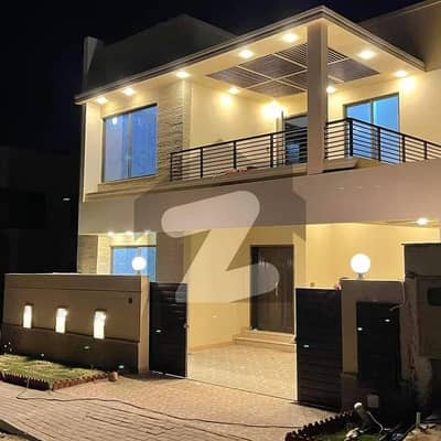 Precinct 8 Ready to move 272yards villa available at best price