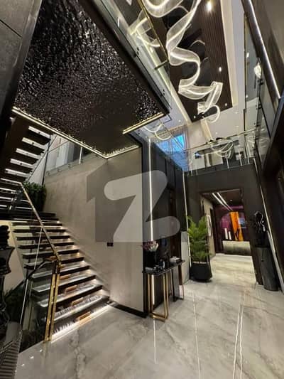 1kanal Ultra Modren Luxurious bungalow for Rent phase 6 DHA