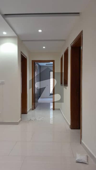 ای ۔ 11/3 ای ۔ 11,اسلام آباد میں 5 کمروں کا 14 مرلہ مکان 4.0 لاکھ میں کرایہ پر دستیاب ہے۔